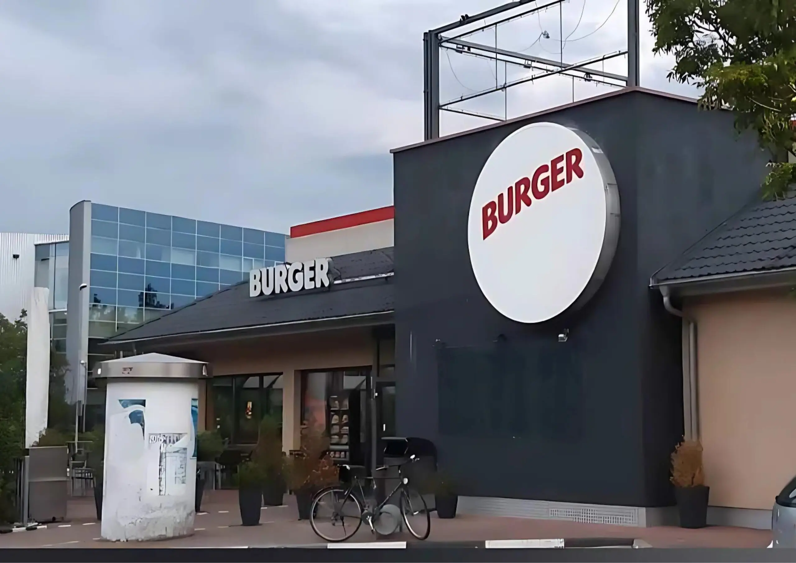 Burger King Almanyada Burger adiyla yeniden acildi