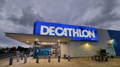 Decathlon Pariste ucretsiz spor ekipmani kiraliyor
