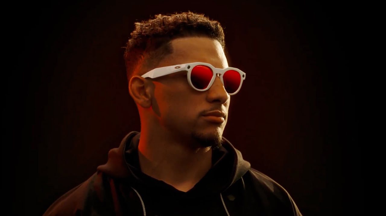 Meta Oakley Akıllı Gözlük